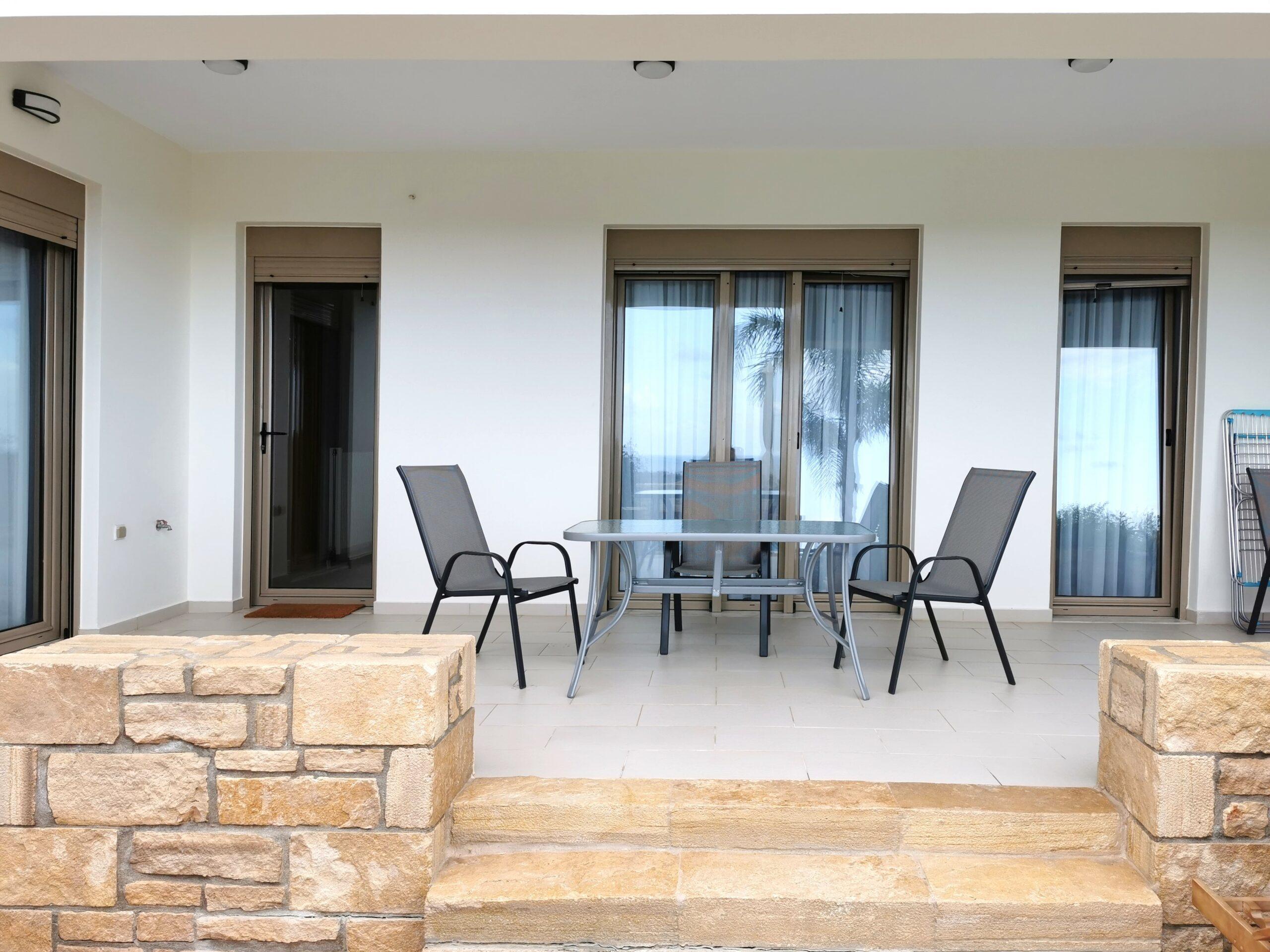 Callisto Apartment *